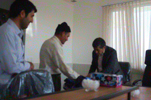 بمناسبت روز جهانی کارگر از کارگران مجموعه شهرداری نازک علیاء تجلیل بعمل آمد.