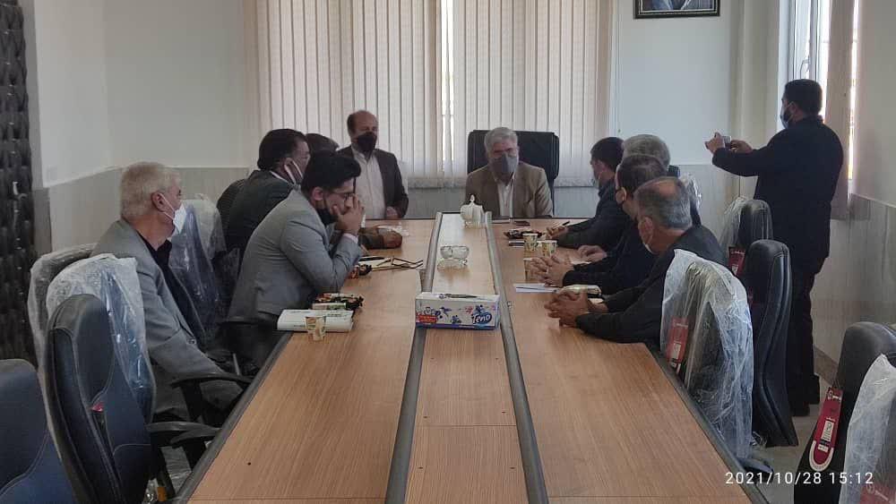 دیدار اعضای شورای اسلامی شهر نازک با نماینده مردم شریف در مجلس شورای اسلامی
